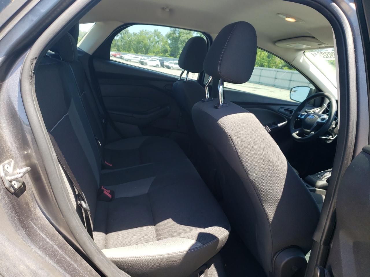 1FADP3E22EL448230 2014 Ford Focus S