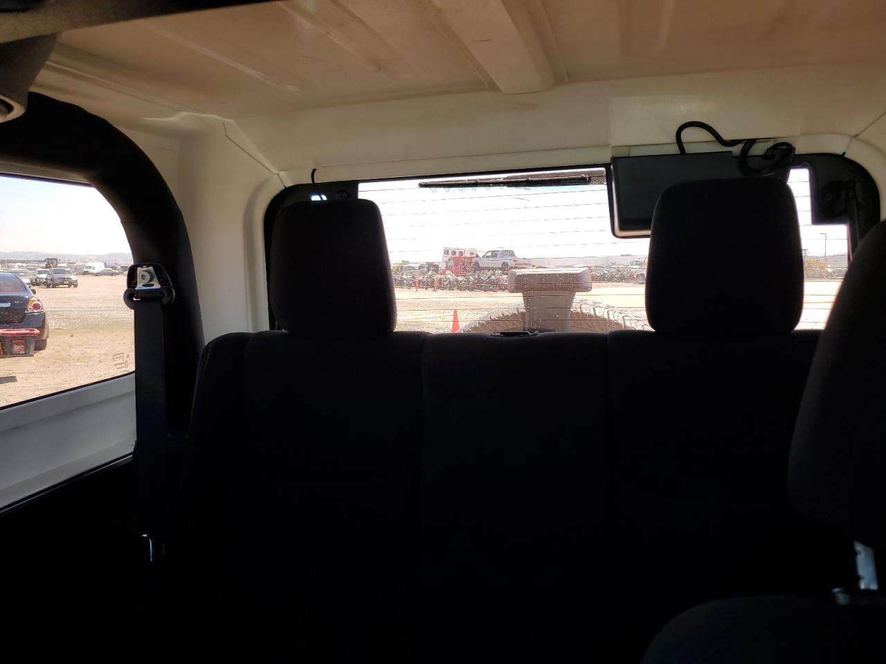 1C4AJWAG4GL140142 2016 Jeep Wrangler Sport