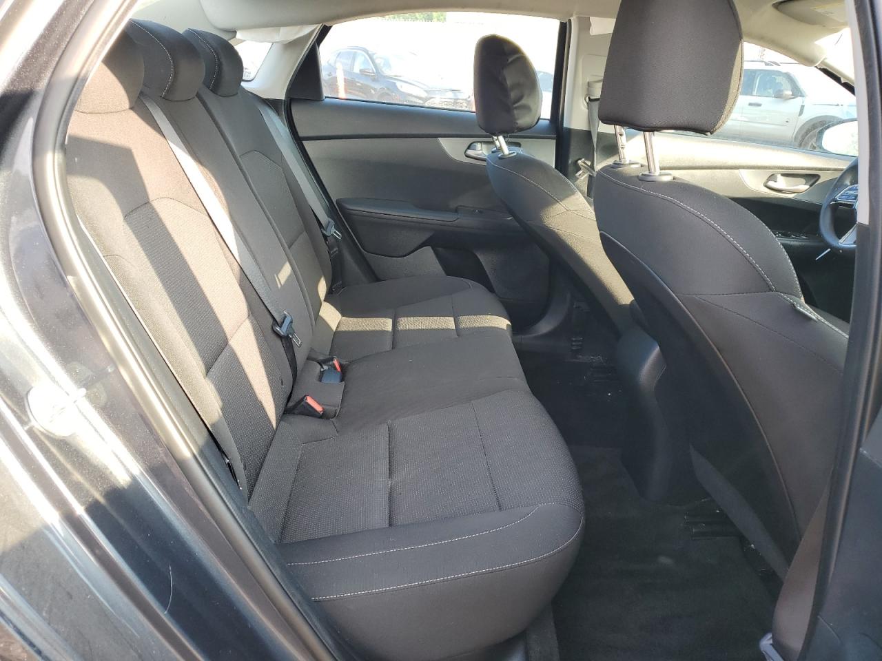 3KPF24AD8ME263265 2021 Kia Forte Fe