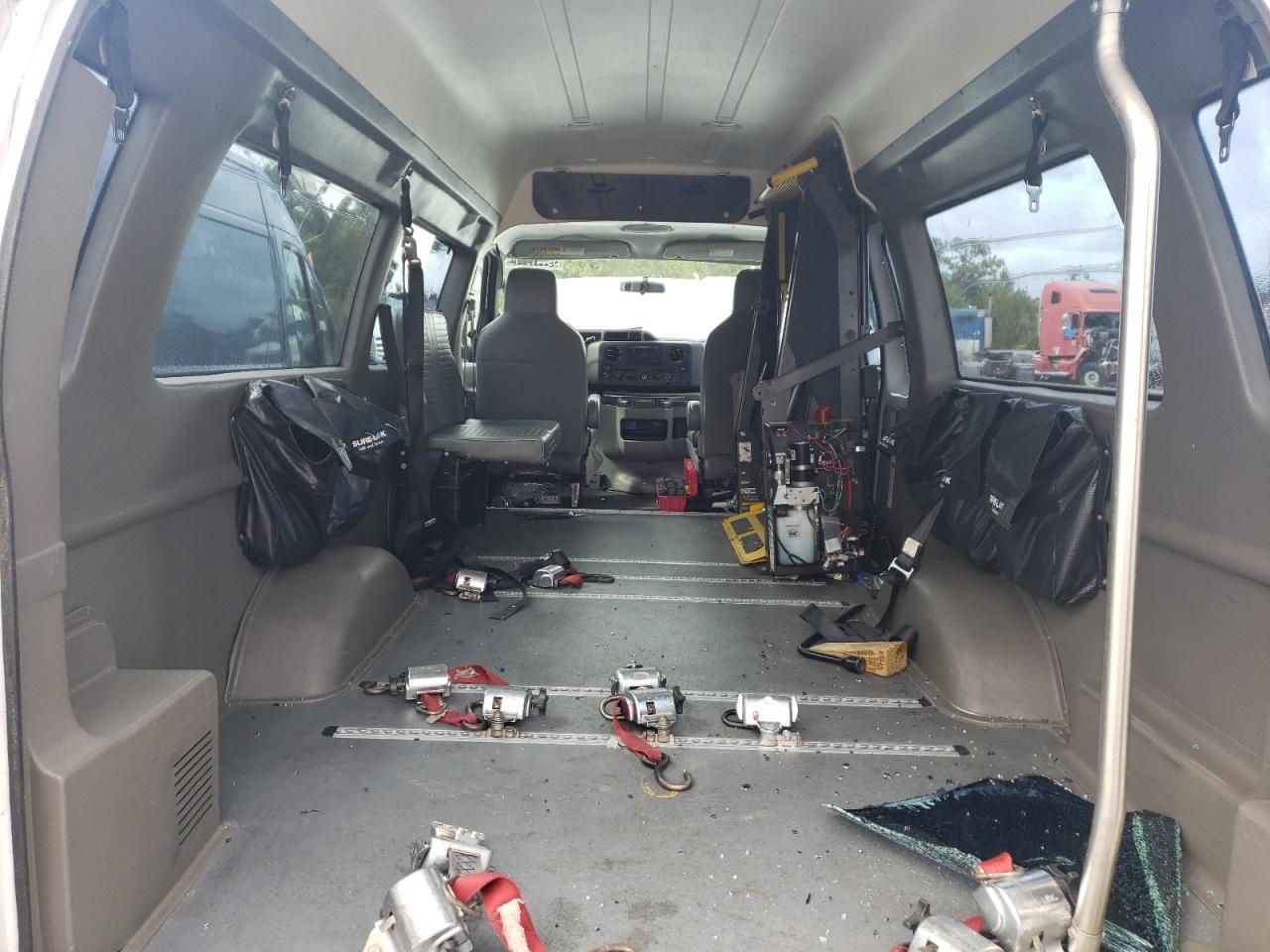 1FTNS2EWXCDB18367 2012 Ford Econoline E250 Van