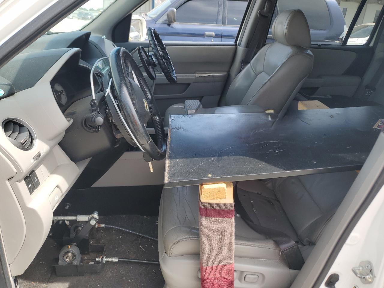 5FNYF4H94BB074991 2011 Honda Pilot Touring