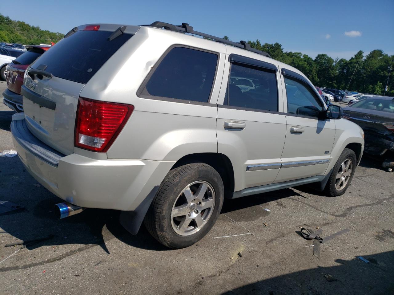 1J8GR48K69C553063 2009 Jeep Grand Cherokee Laredo