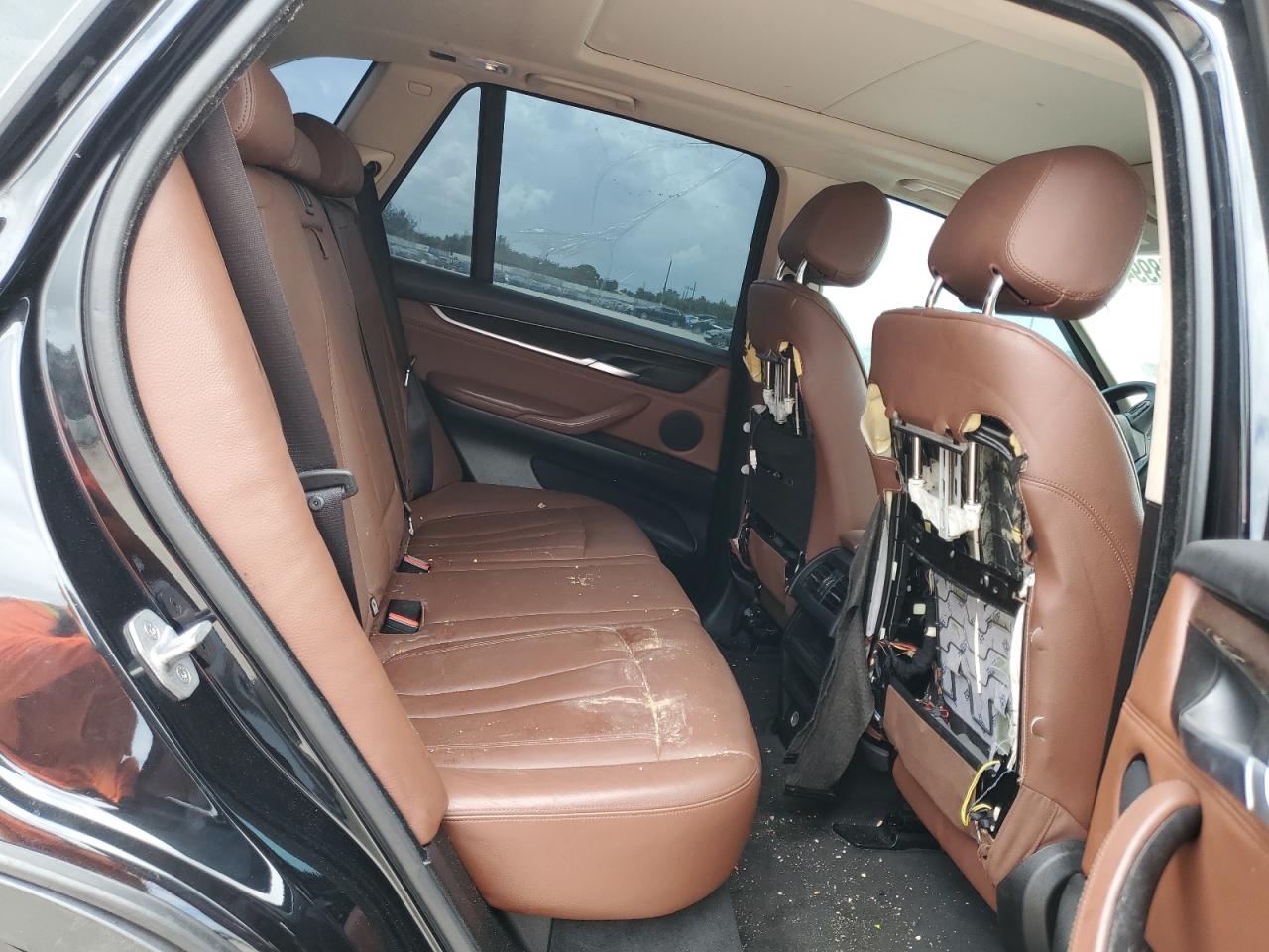 5UXKR2C56E0H33020 2014 BMW X5 Sdrive35I