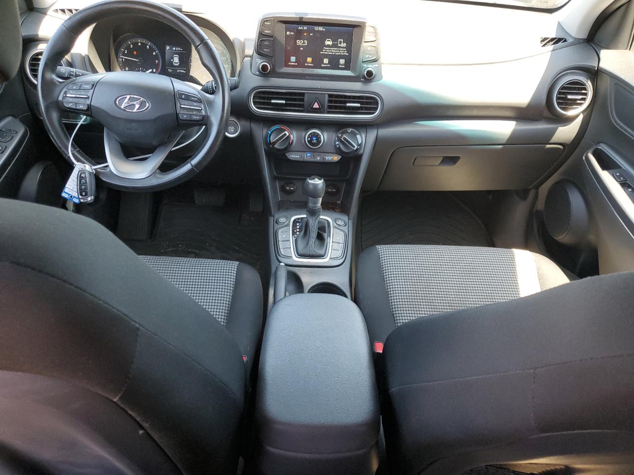 KM8K2CAA1JU088994 2018 Hyundai Kona Sel