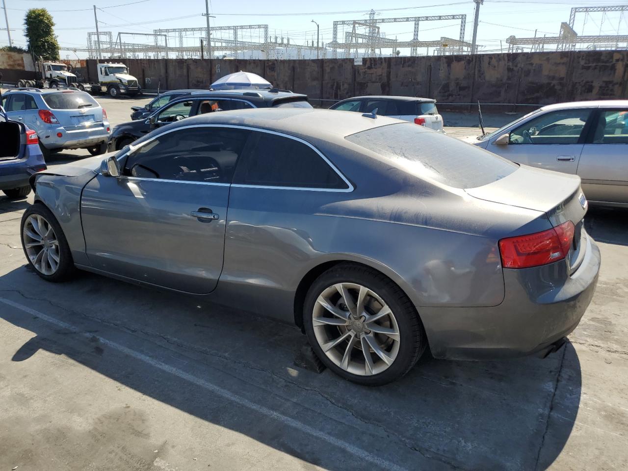 2014 Audi A5 Premium vin: WAUCFAFR1EA053554