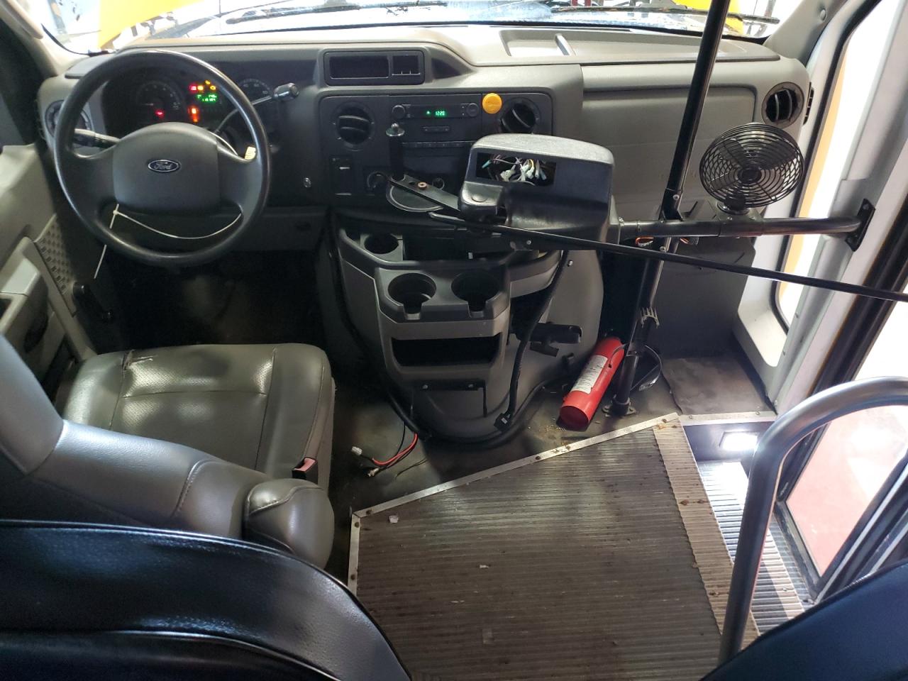 1FDDE35L19DA26549 2009 Ford Econoline E350 Super Duty Cutaway Van