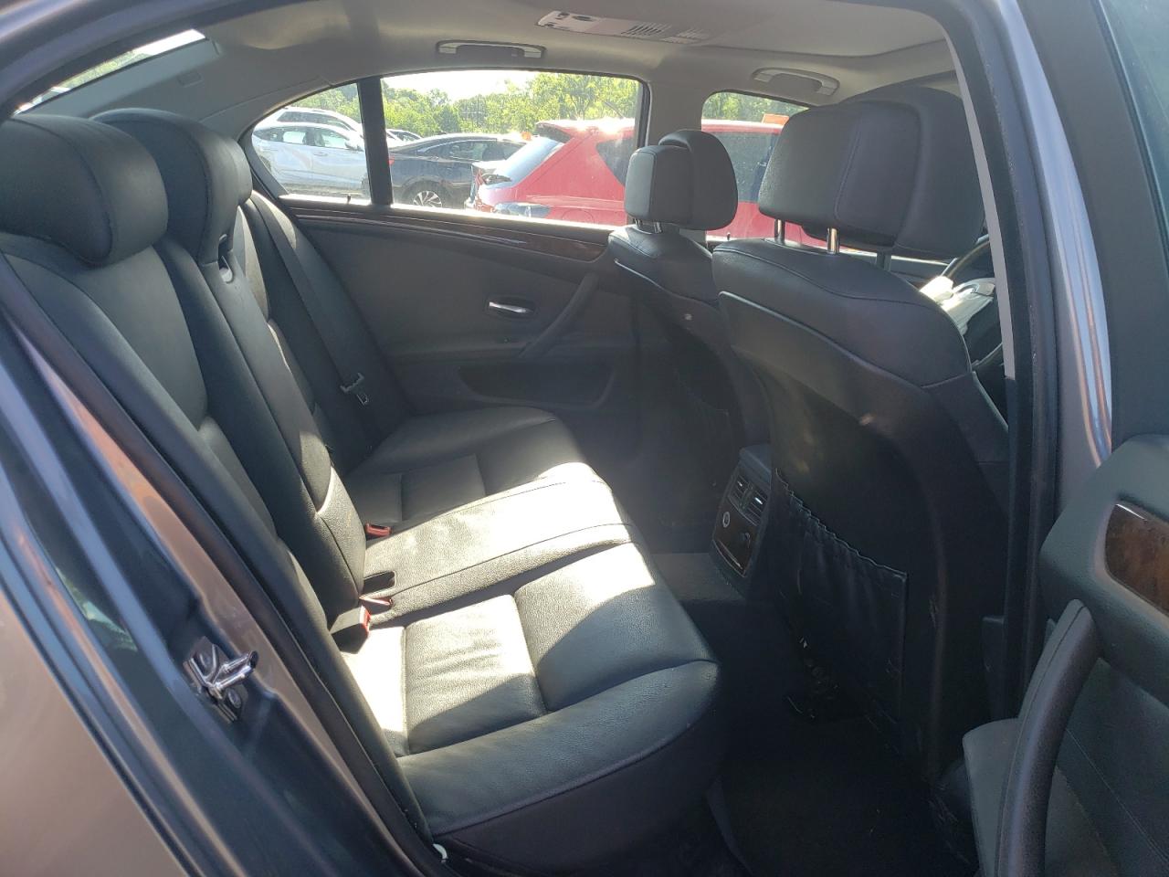 WBANV13599C154672 2009 BMW 528 Xi