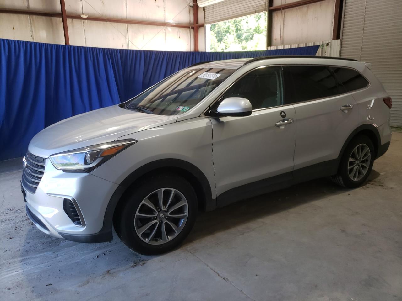 KM8SMDHF4HU236485 2017 Hyundai Santa Fe Se