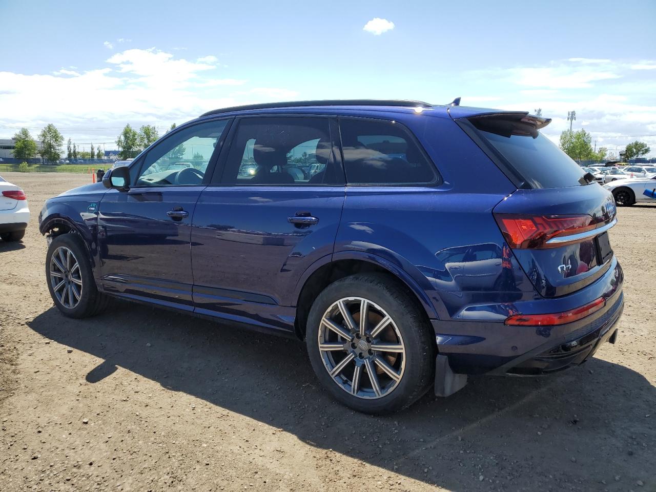 WA1MXAF77MD011061 2021 Audi Q7 Progressiv