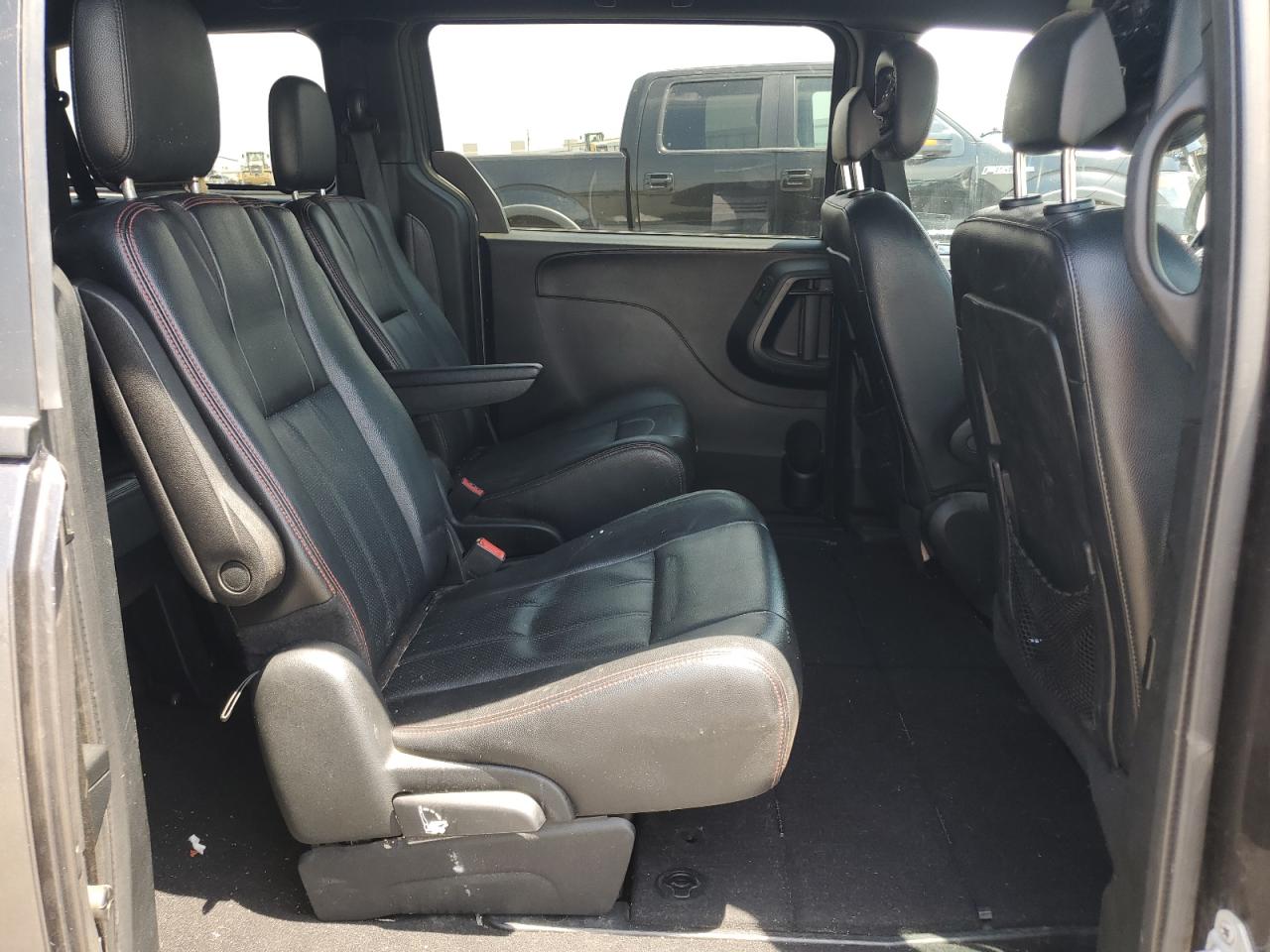 2C4RDGEG2GR384860 2016 Dodge Grand Caravan R/T