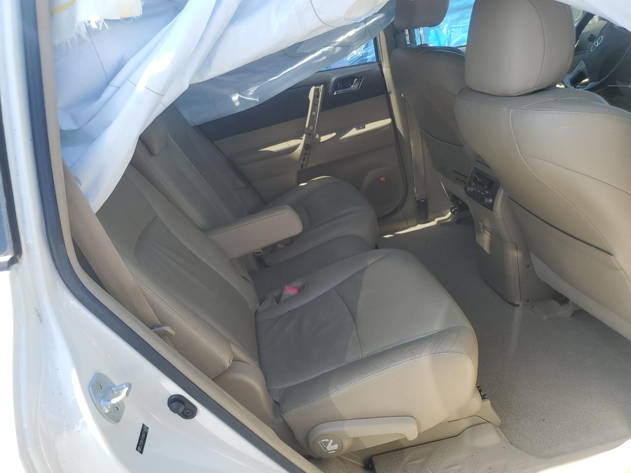 JTEDK3EH5A2156306 2010 Toyota Highlander Limited