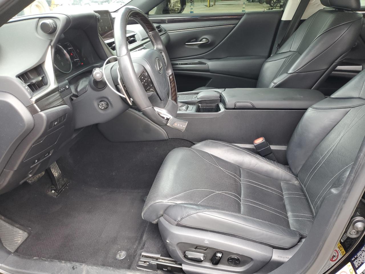 58ABZ1B16KU002605 2019 Lexus Es 350