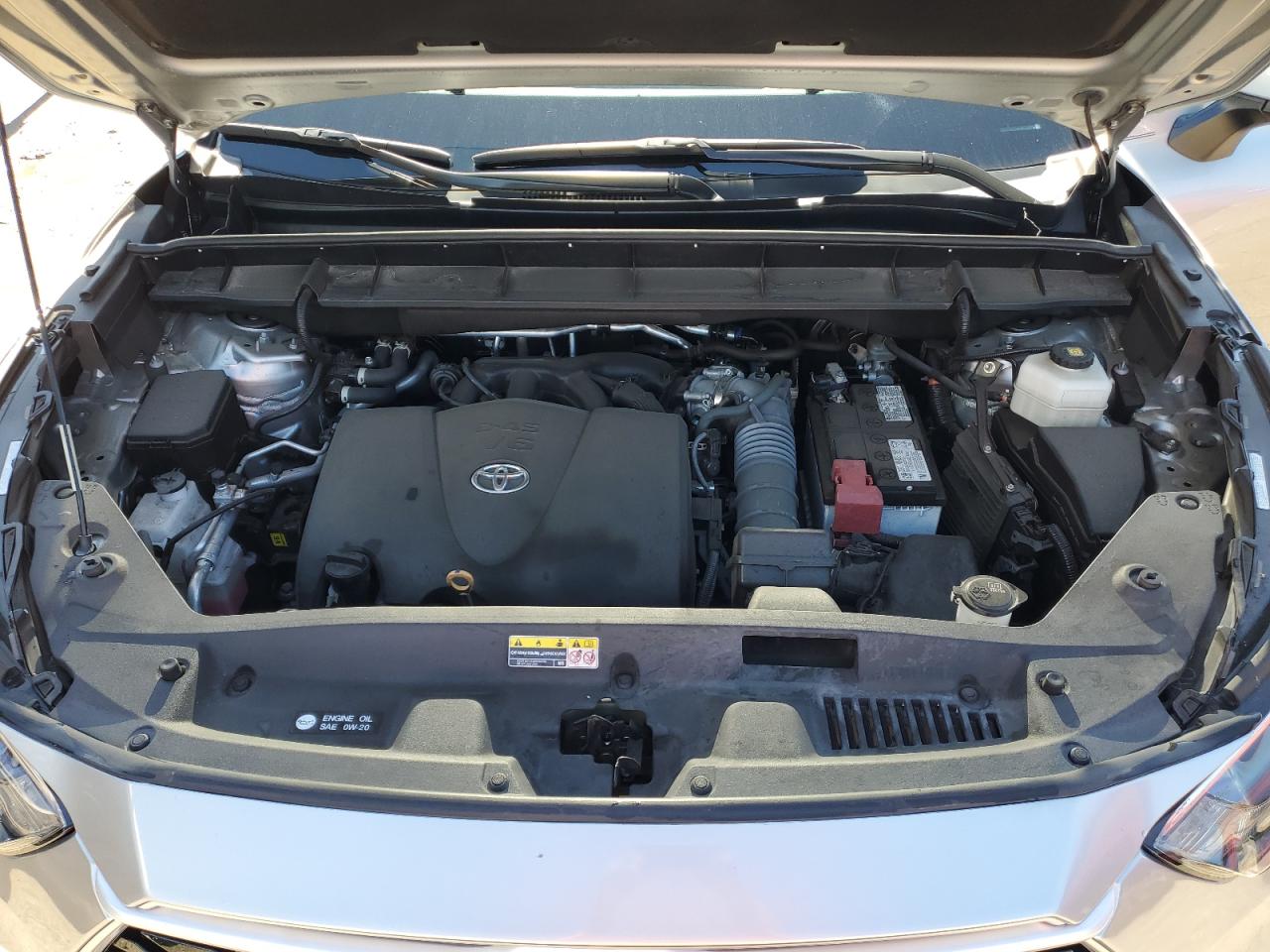 5TDCZRAH9MS081403 2021 Toyota Highlander L