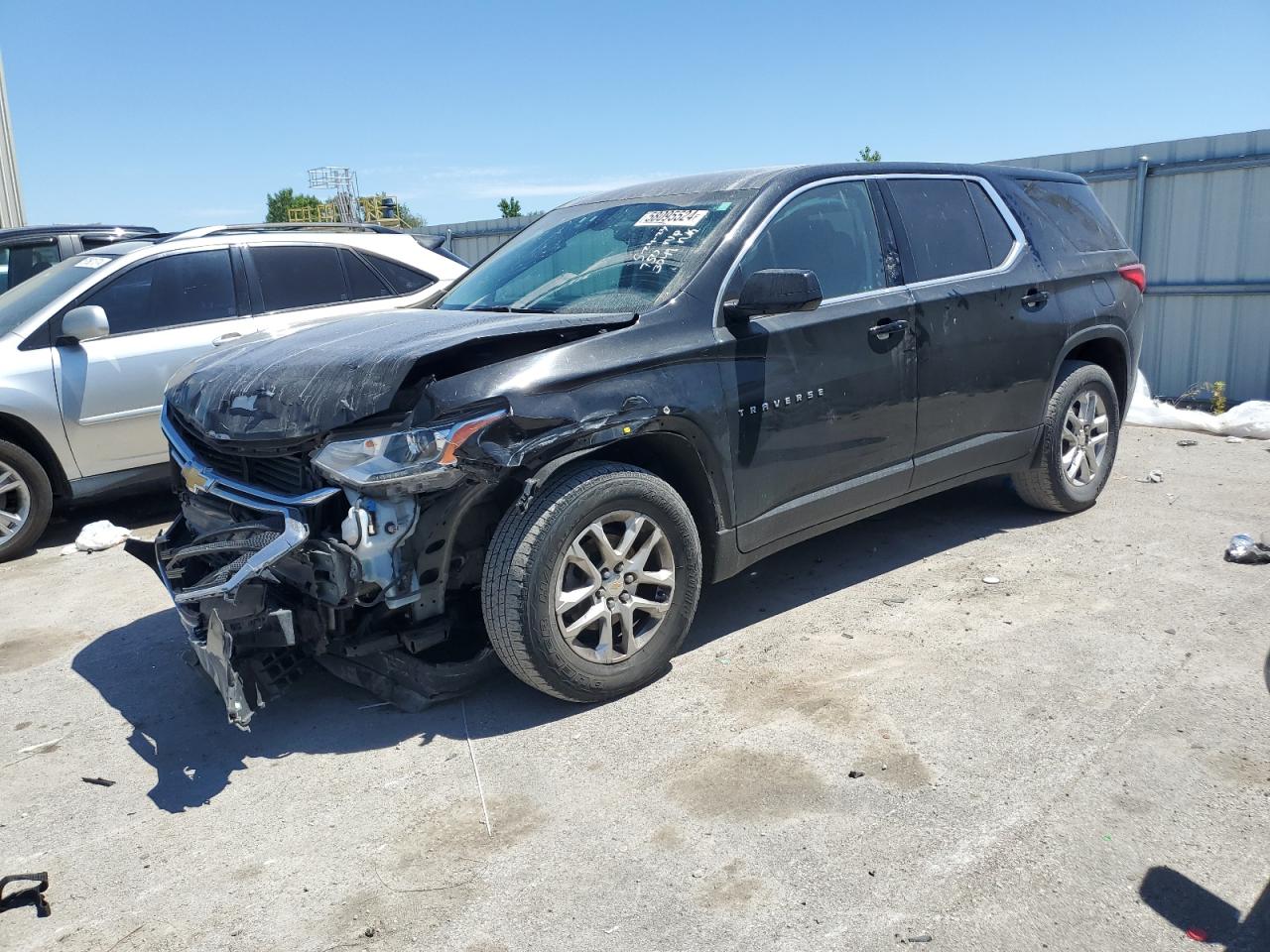 2019 Chevrolet Traverse Ls vin: 1GNERFKW0KJ283049