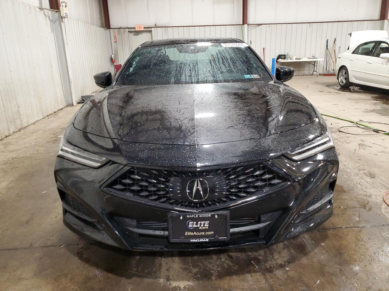 2022 Acura Tlx Tech A vin: 19UUB5F55NA003877