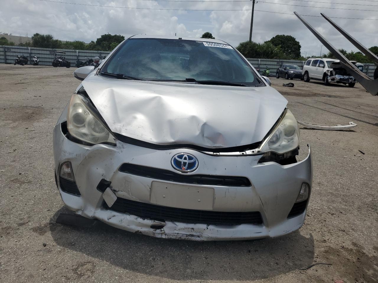 JTDKDTB37C1527022 2012 Toyota Prius C