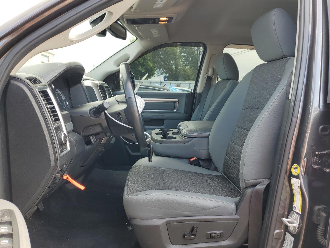 3C6RR7LT1HG627073 2017 Ram 1500 Slt