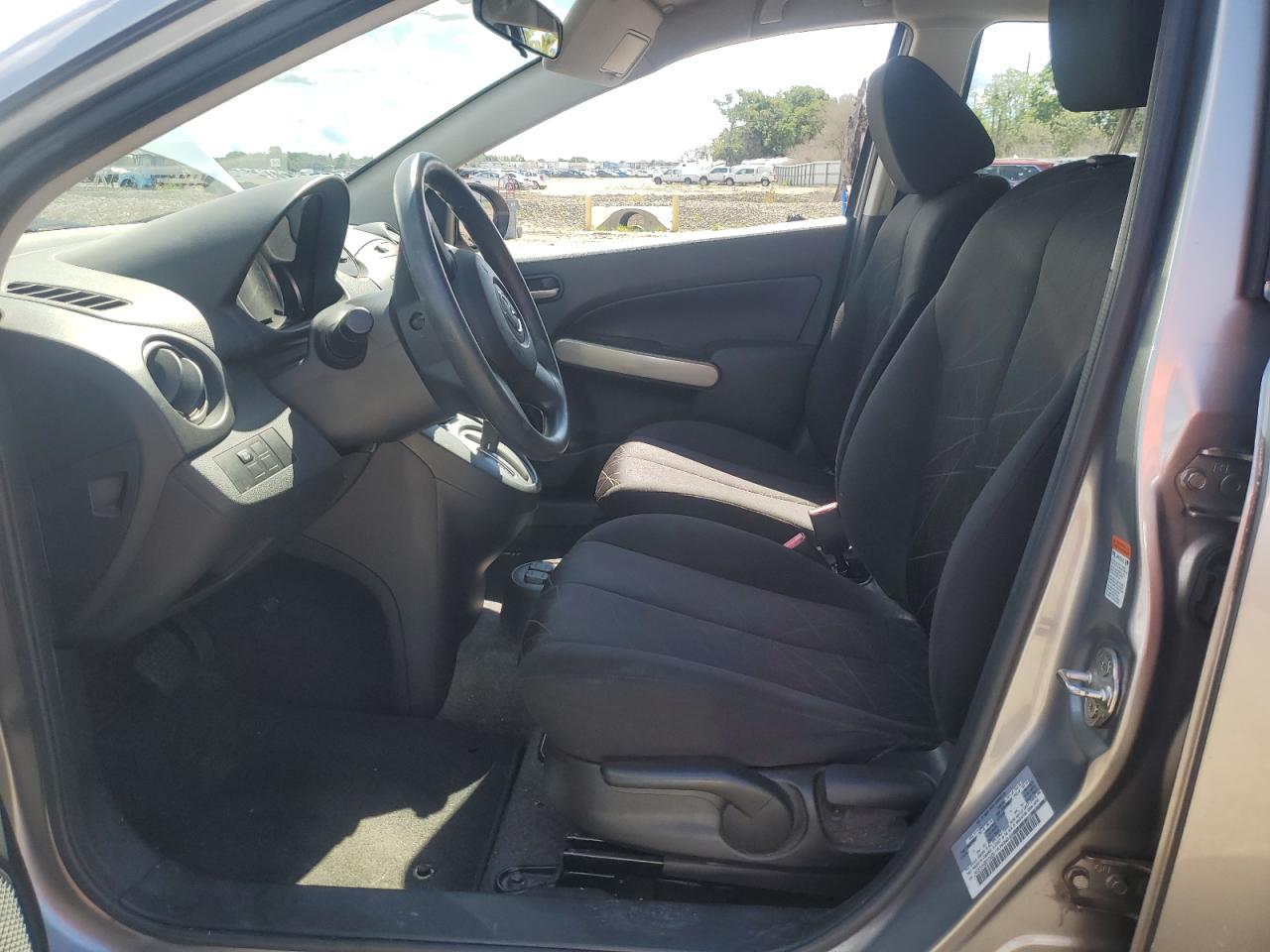 JM1DE1HY8B0104936 2011 Mazda Mazda2