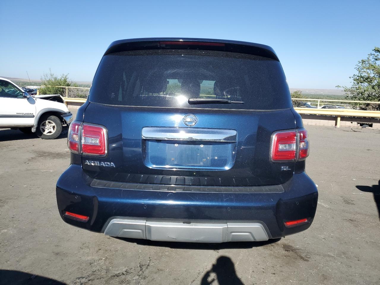 JN8AY2NC7JX502187 2018 Nissan Armada Sv