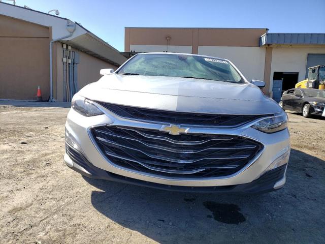 2022 Chevrolet Malibu - Image 5
