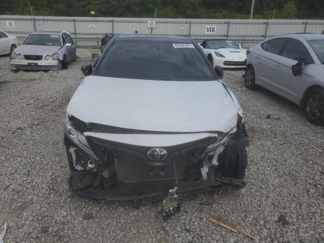 VIN 4T1B61HK4KU294786 2019 Toyota Camry, Xse no.5