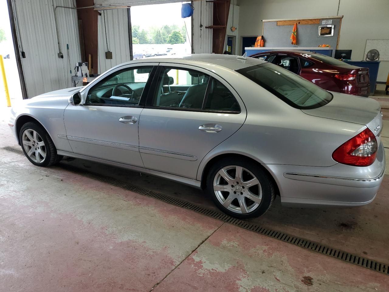 WDBUF56XX7B018178 2007 Mercedes-Benz E 350