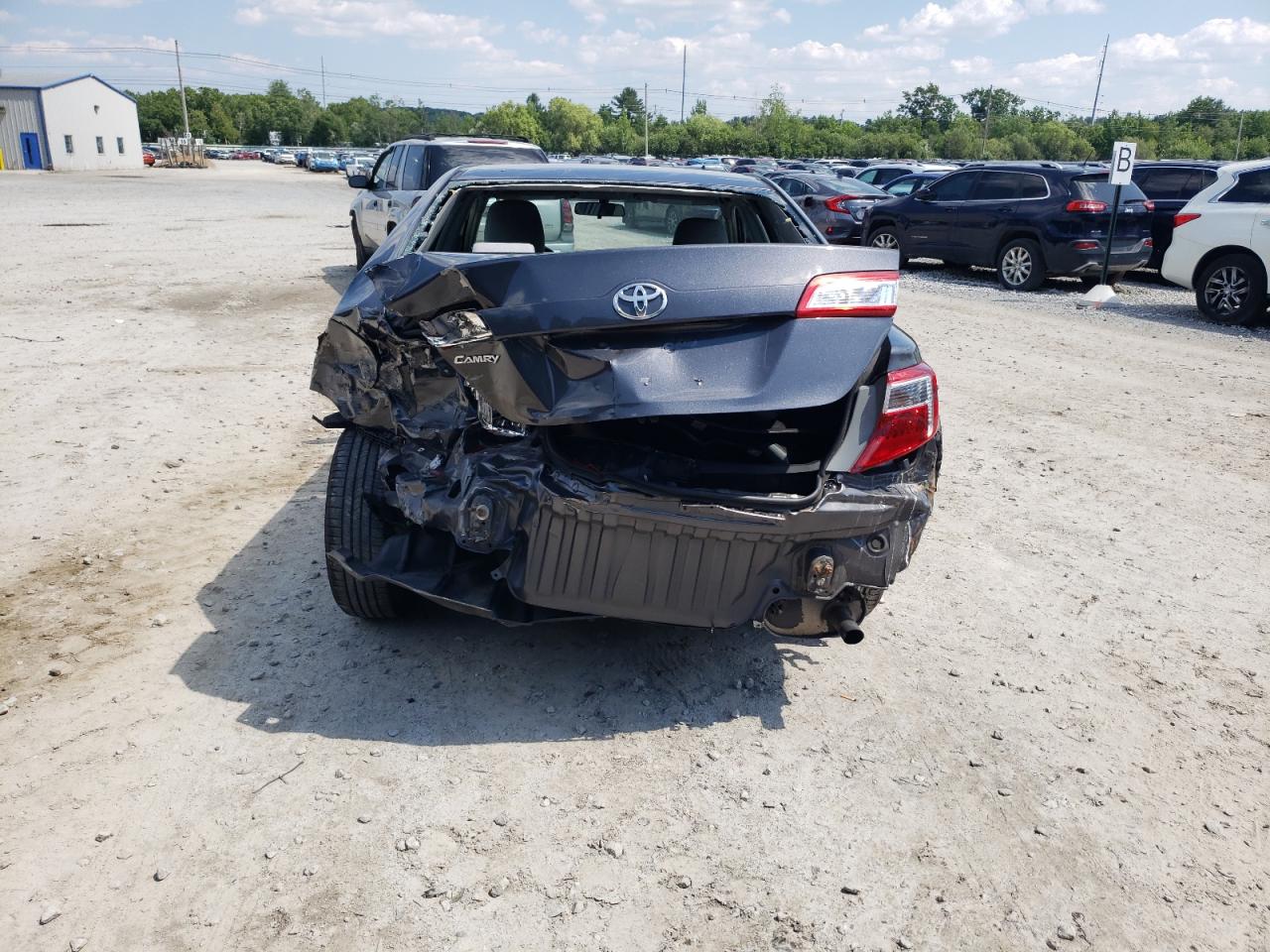 4T4BF1FK2ER375282 2014 Toyota Camry L