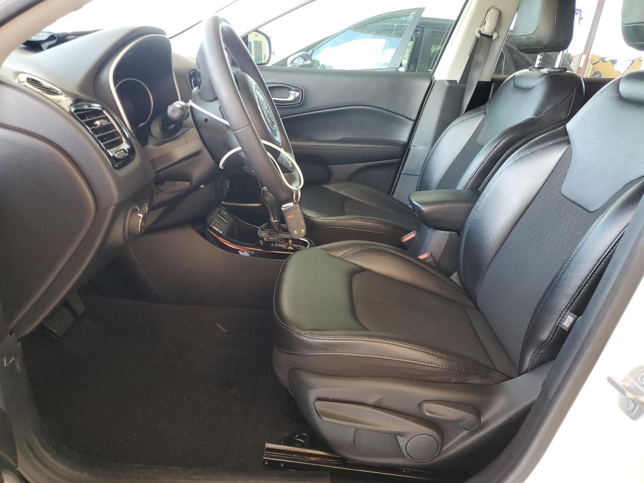 3C4NJCBB5MT571138 2021 Jeep Compass Latitude