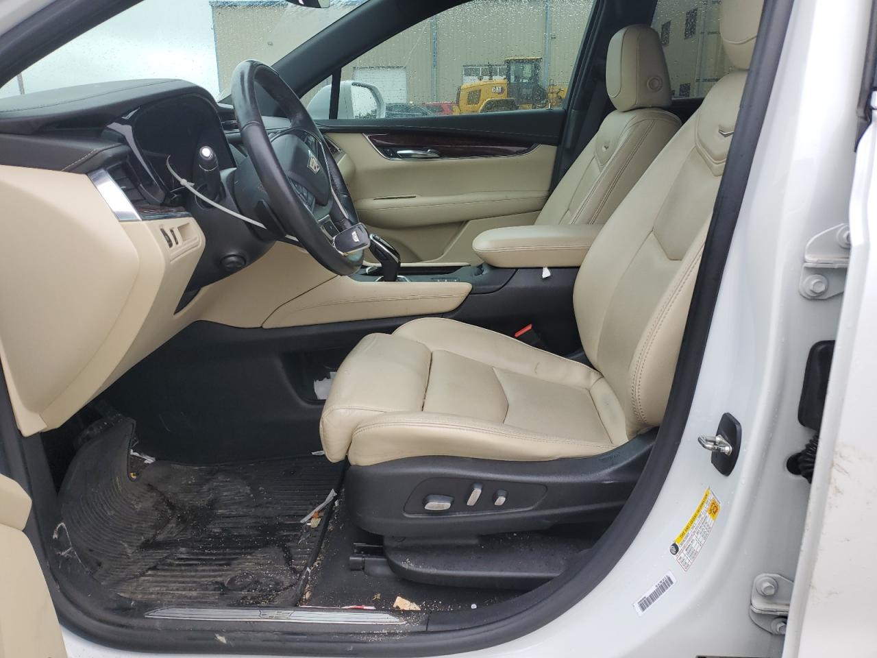 1GYKNDRS5HZ238269 2017 Cadillac Xt5 Luxury