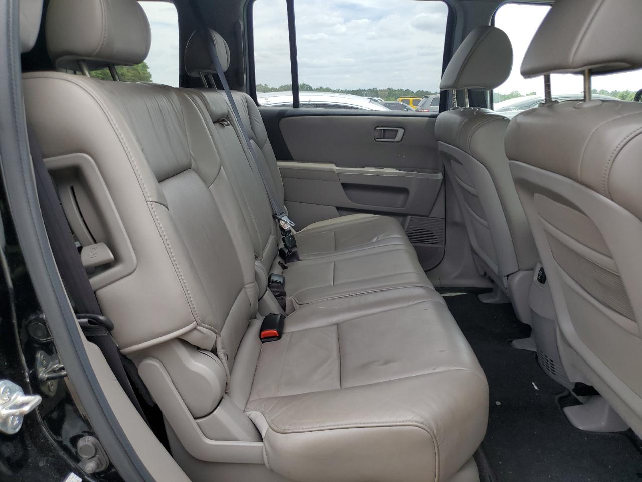 5FNYF3H53BB035624 2011 Honda Pilot Exl