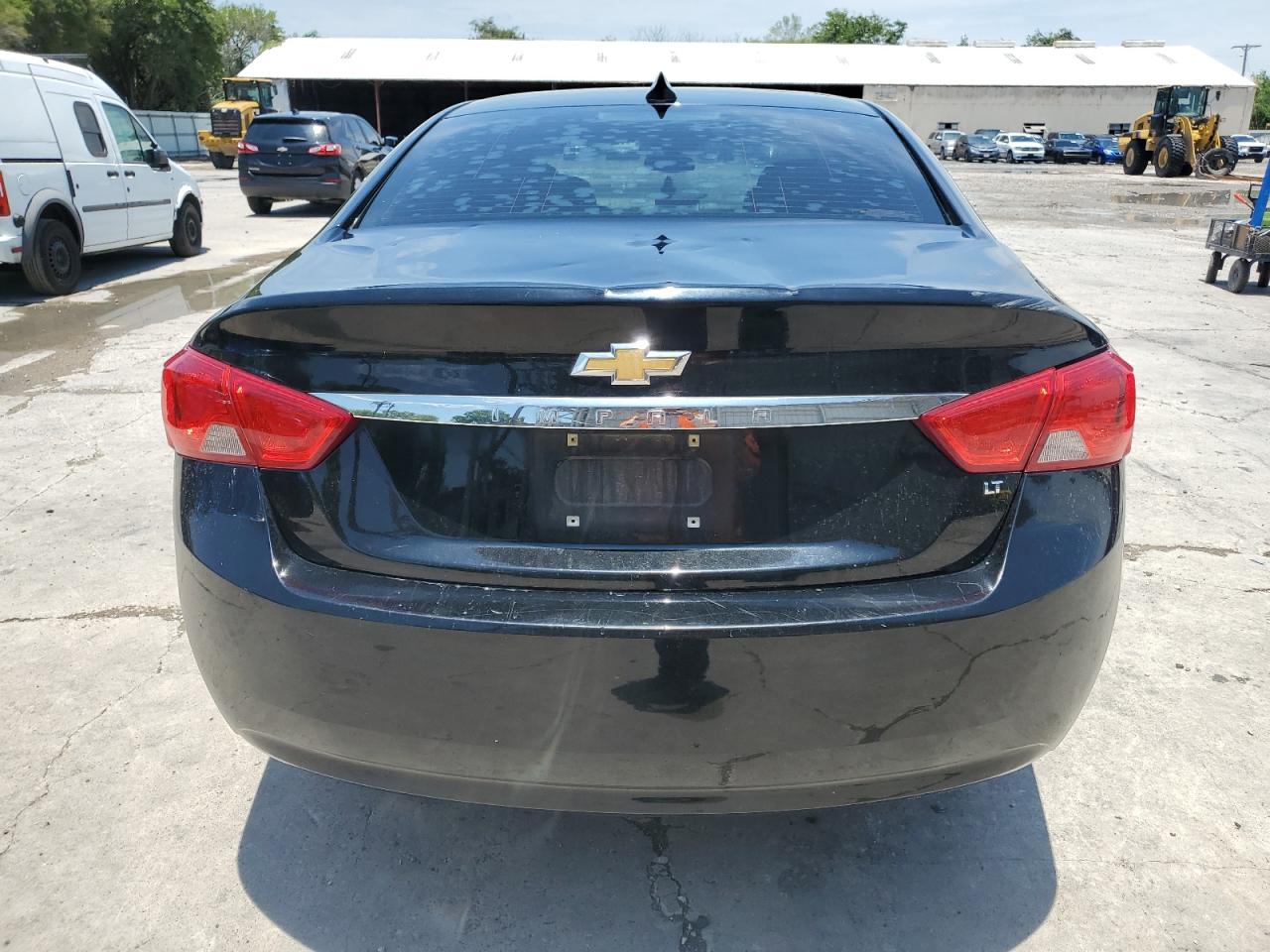 2G1105SA6J9140156 2018 Chevrolet Impala Lt