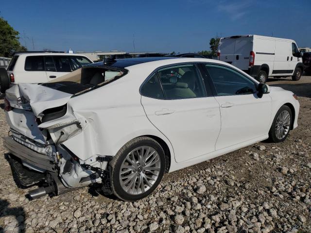 VIN 4T1B11HK6KU716989 2019 Toyota Camry, L no.3