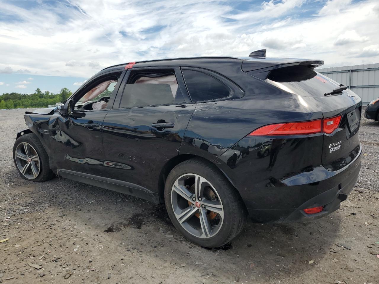 SADCL2GX1KA352587 2019 Jaguar F-Pace R - Sport