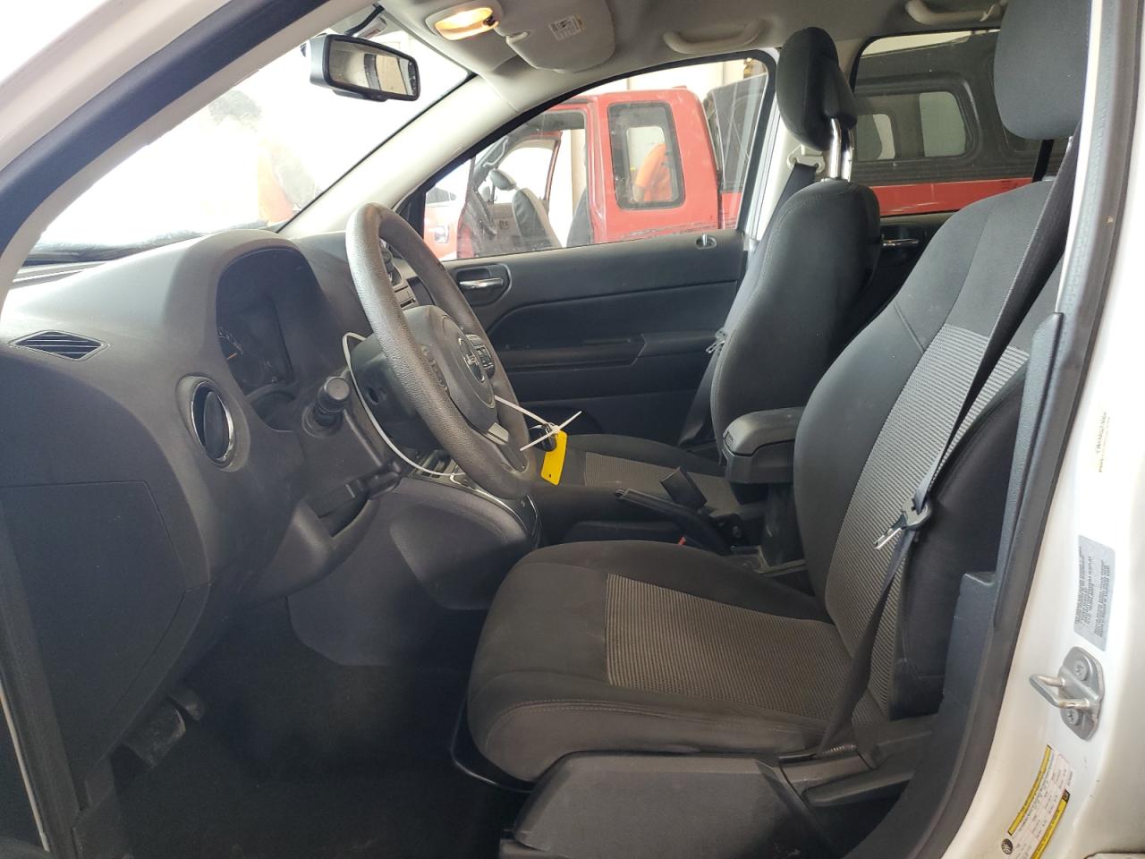 1C4NJCBB0GD765084 2016 Jeep Compass Sport