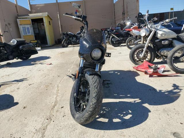 2021 INDIAN MOTORCYCLE CO. SCOUT BOBB - 56KMTA006M3170389