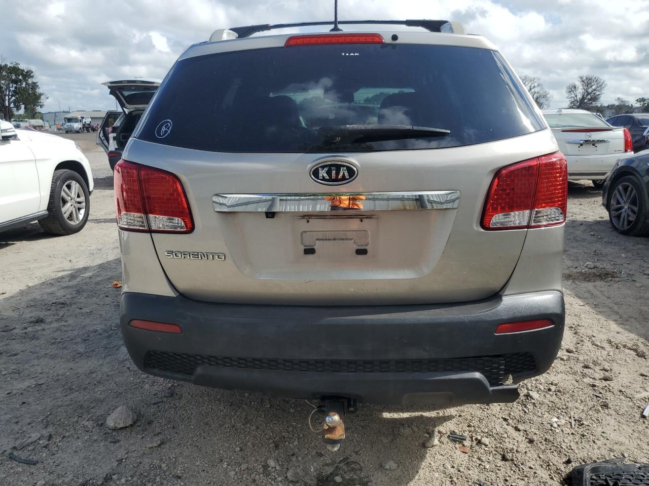 5XYKT3A62CG274531 2012 Kia Sorento Base