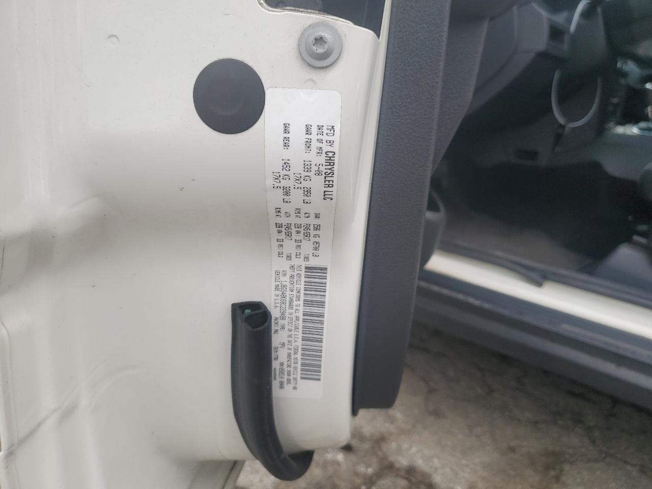 1J8GS48K68C229498 2008 Jeep Grand Cherokee Laredo