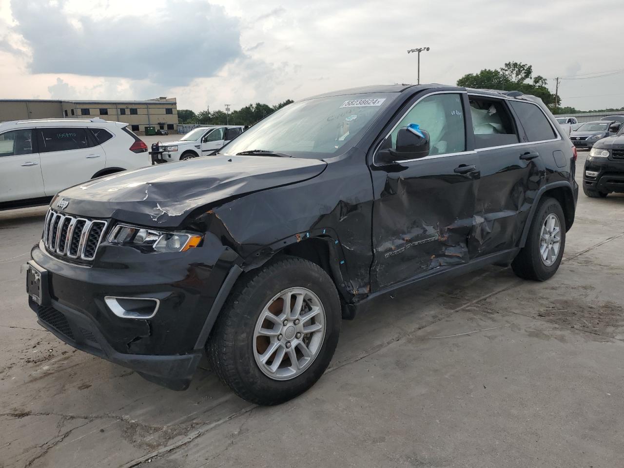 2019 Jeep Grand Cherokee Laredo vin: 1C4RJEAG8KC698873