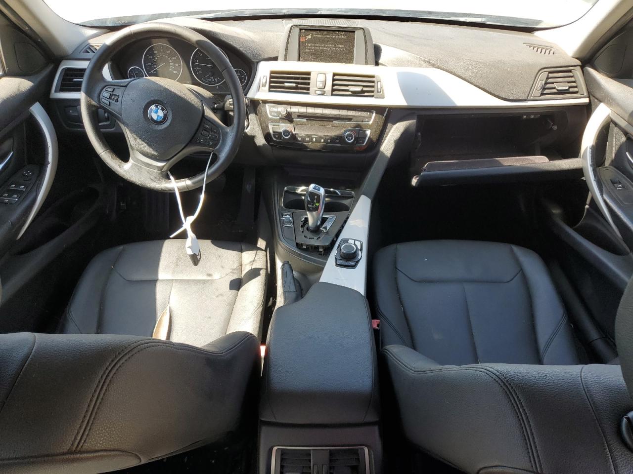 2016 BMW 320 I vin: WBA8E1G52GNT35797