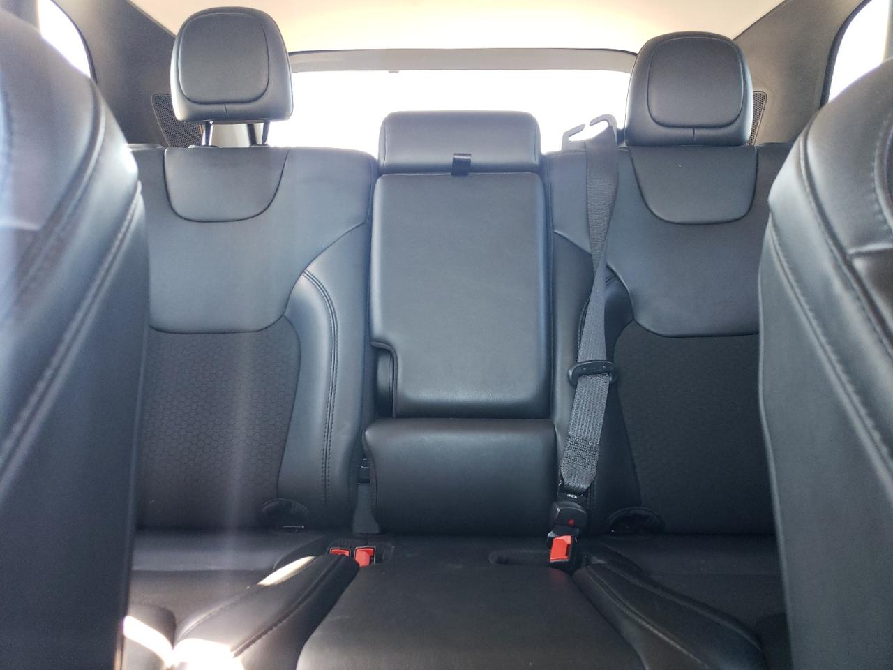 1C4PJLLB5MD235826 2021 Jeep Cherokee Latitude Plus