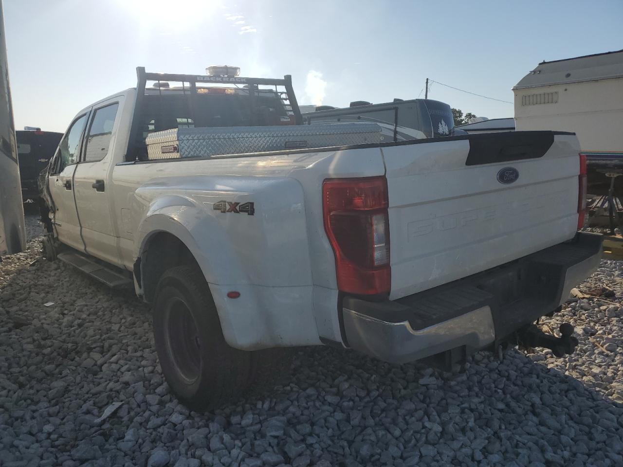 2022 Ford F350 Super Duty vin: 1FT8W3DTXNEG43294