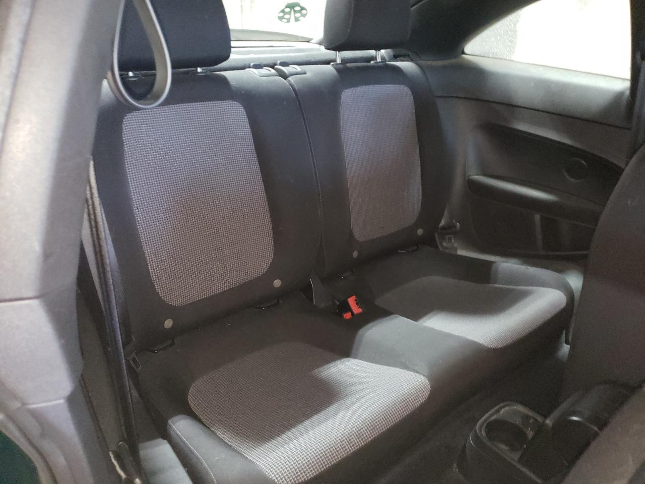 3VWF17AT4HM611552 2017 Volkswagen Beetle 1.8T