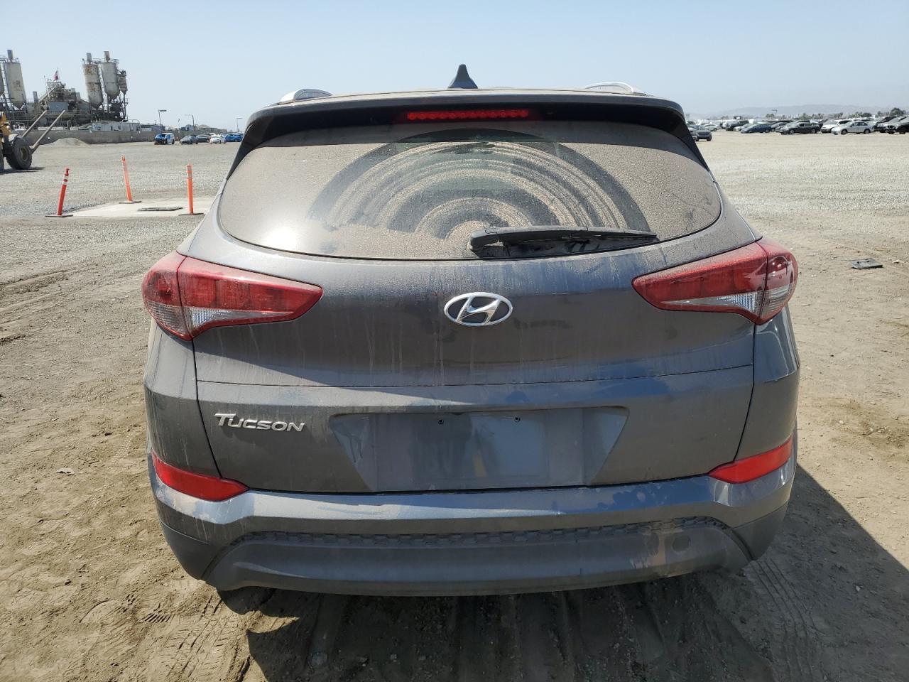 2018 Hyundai Tucson Sel vin: KM8J33A48JU598147