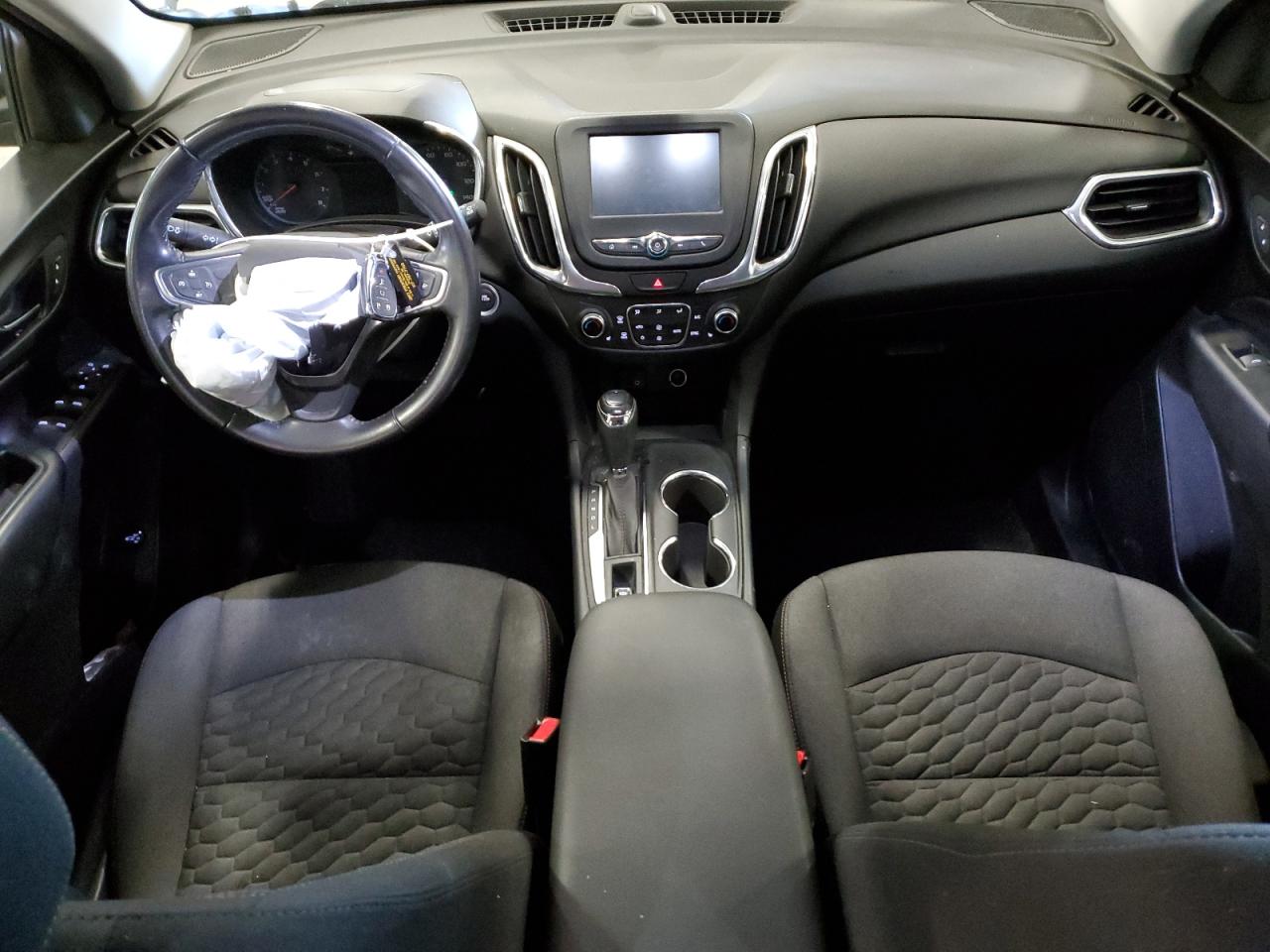 3GNAXJEV8JL345458 2018 Chevrolet Equinox Lt