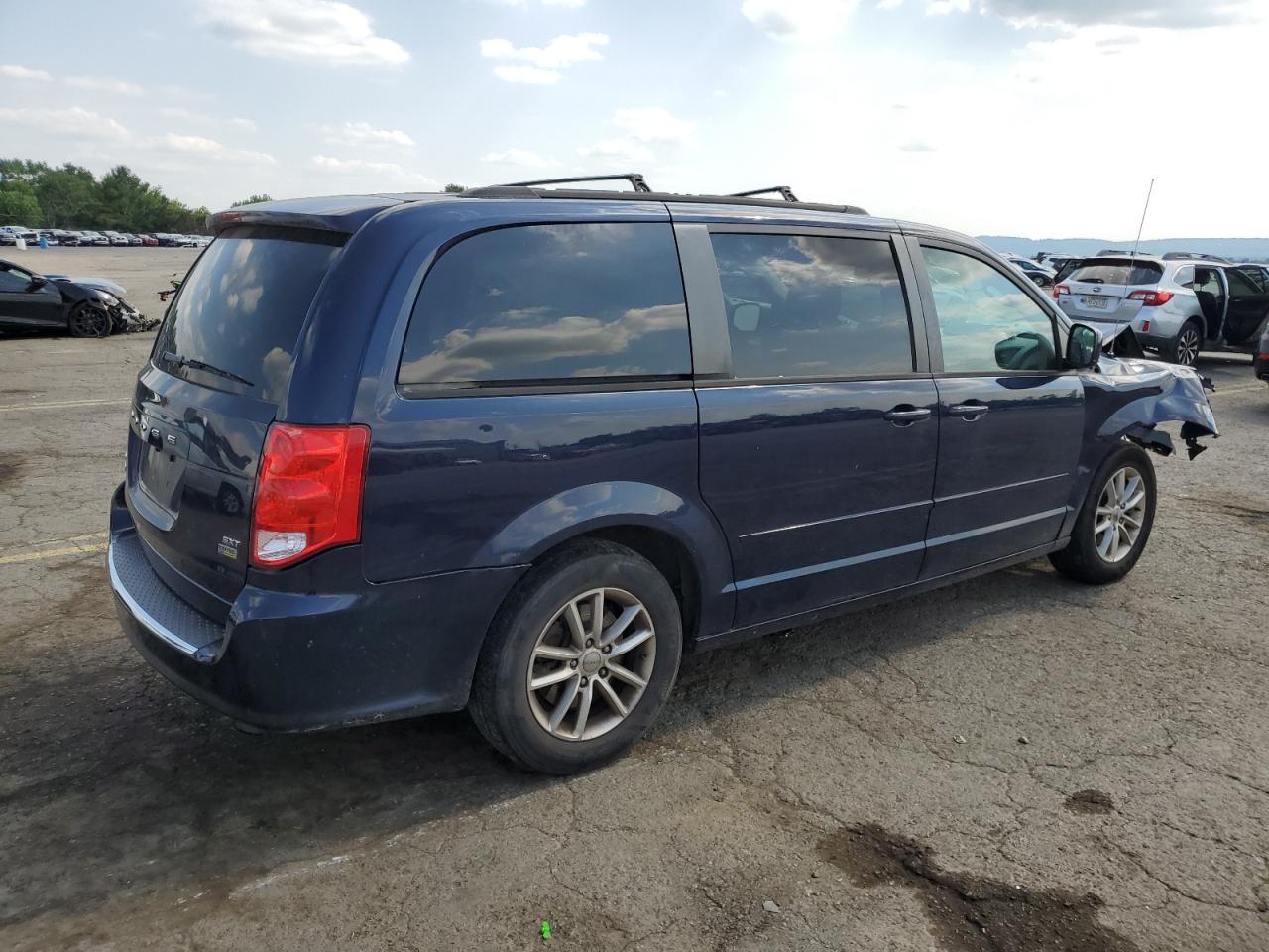 2C4RDGCG2ER127925 2014 Dodge Grand Caravan Sxt