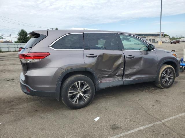 VIN 5TDBZRFH1KS951114 2019 Toyota Highlander, LE no.3