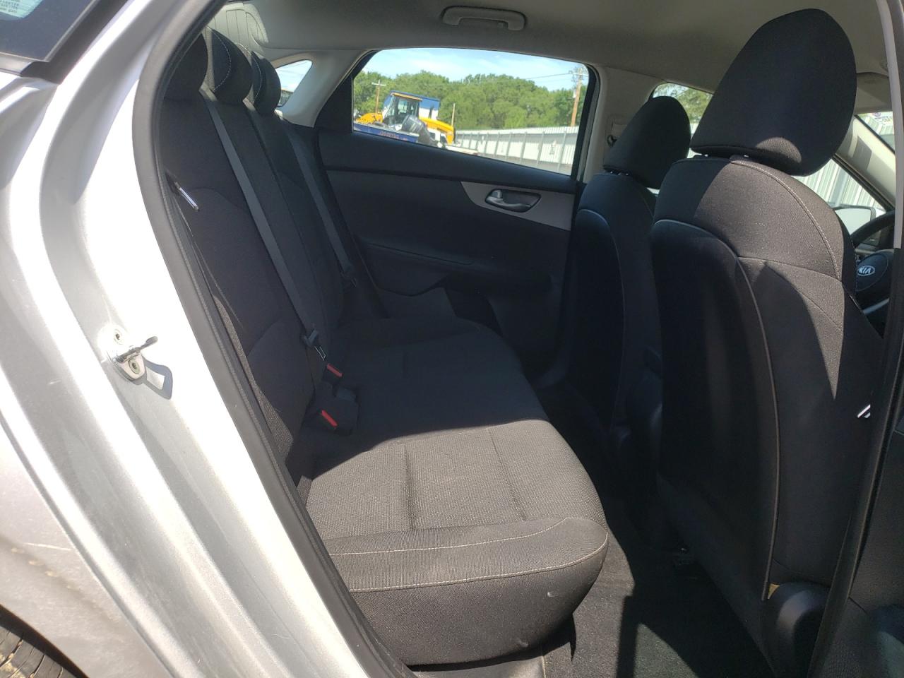 3KPF24ADXKE010462 2019 Kia Forte Fe