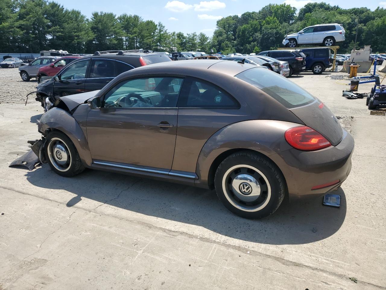 Lot #2852532921 2012 VOLKSWAGEN BEETLE