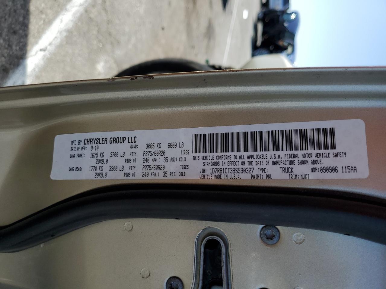 1D7RB1CT3BS530327 2011 Dodge Ram 1500