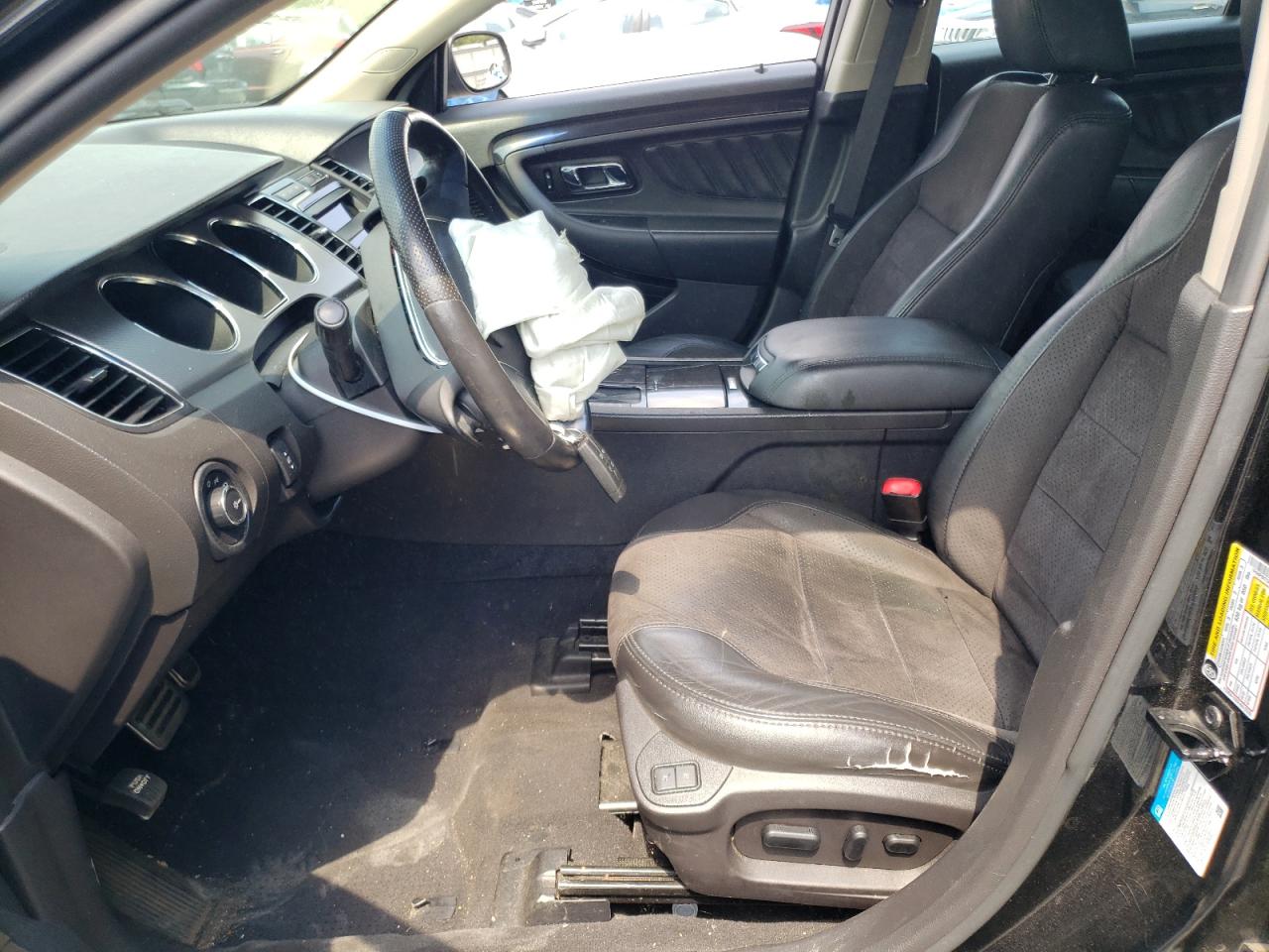 1FAHP2KT3AG117975 2010 Ford Taurus Sho